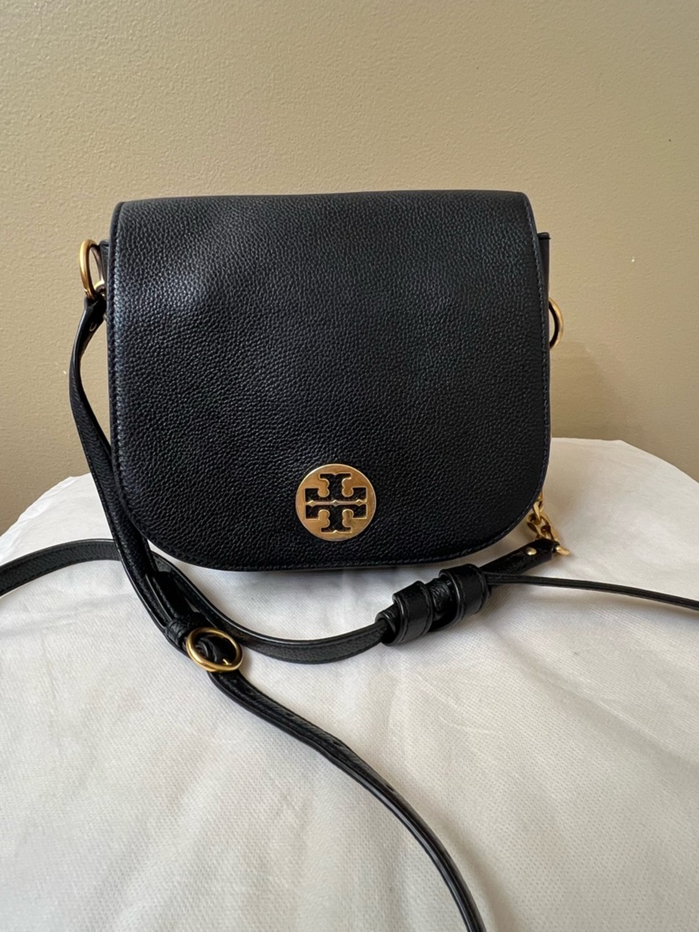 Tory Burch Leather Flap Crossbody with EUC - Picture 3 of 17